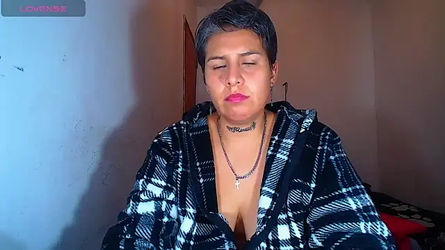Yessi_rousse webcam