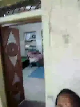 Loomaraj live cam on StripChat