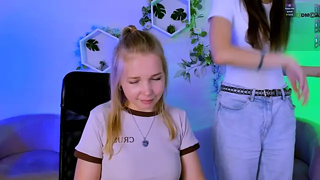 olivia_kit webcam