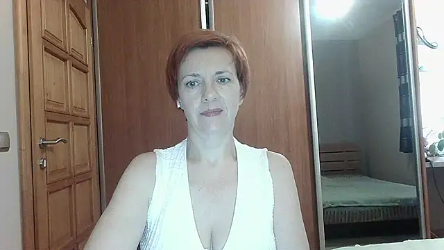 LoraLoraMay webcam