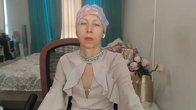 LuxuryNika