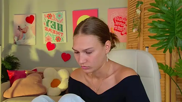 Sweet_Emilya webcam