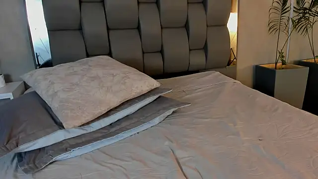 Charlie___Musk webcam
