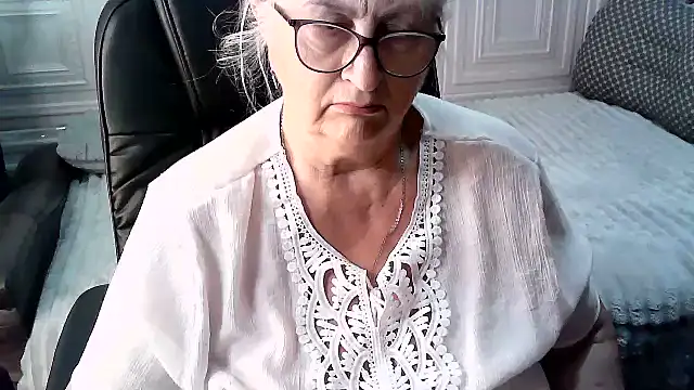 LolkaAlyss webcam