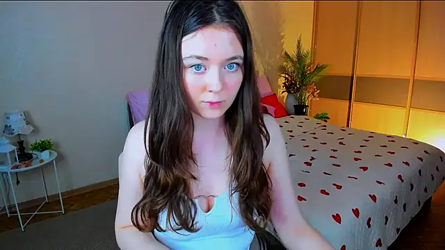 AlluringLookk webcam