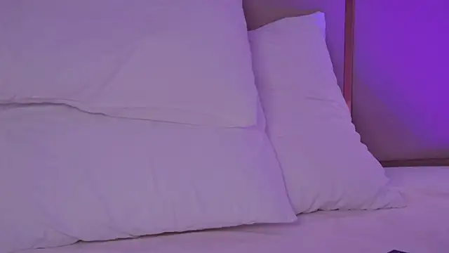 CindyMil webcam