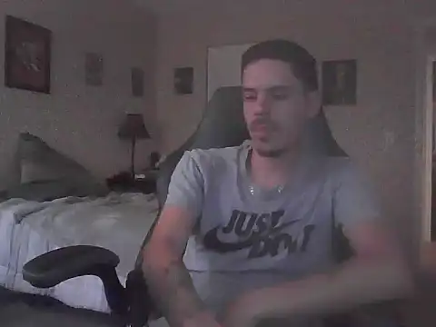 latinosatiro94 webcam