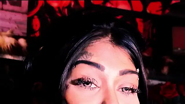indian_dreamgirl webcam