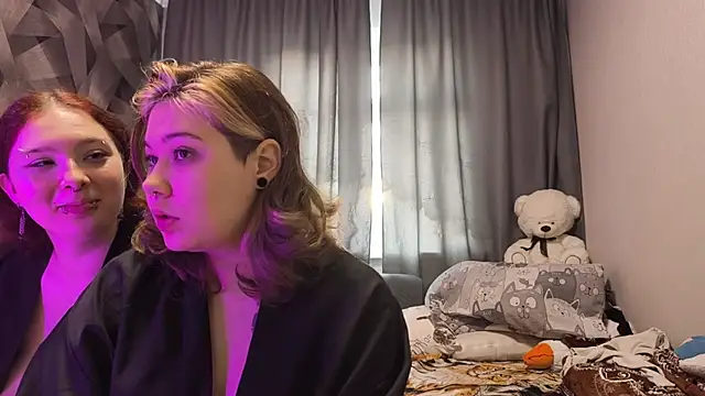LunarCouple_ webcam