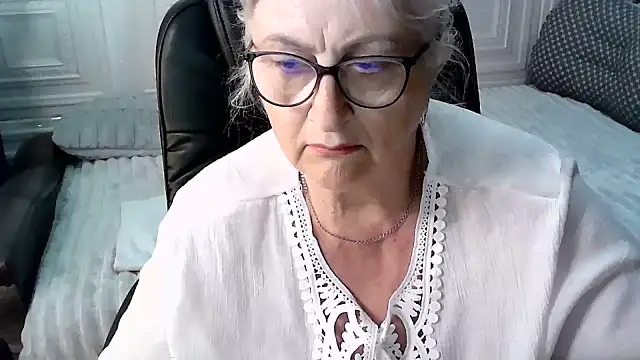 LolkaAlyss webcam
