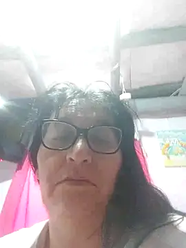 clarita_01 live cam on StripChat