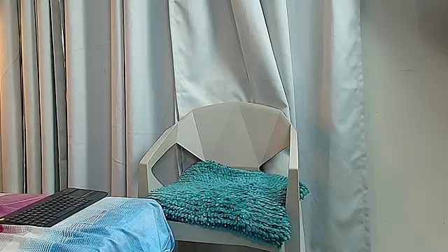 isabella_luxet