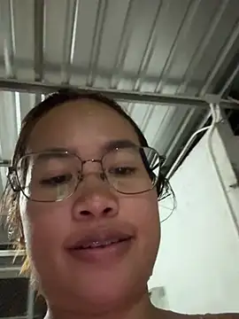 Ponthip webcam