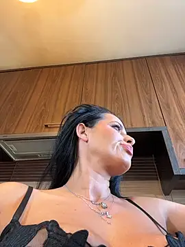 Hotmomcheckk_ Live Web Cam Show