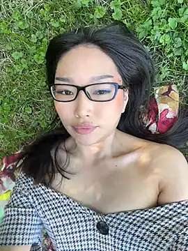 trytomakememoam webcam