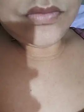 Luna-elle webcam