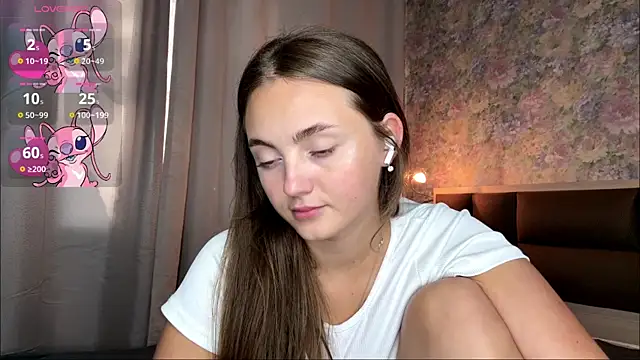 LoraDavi Live Web Cam Show
