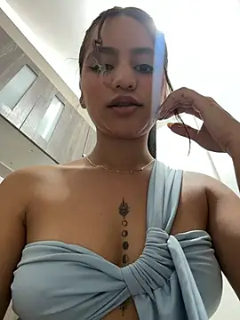 ViankaRose webcam