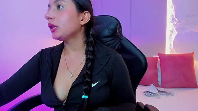 kira_relish webcam