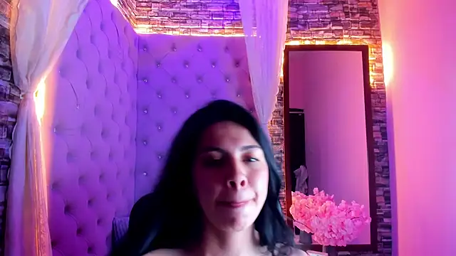 Chloe_Crysstal webcam