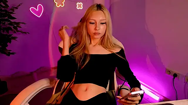 SashaQuin webcam