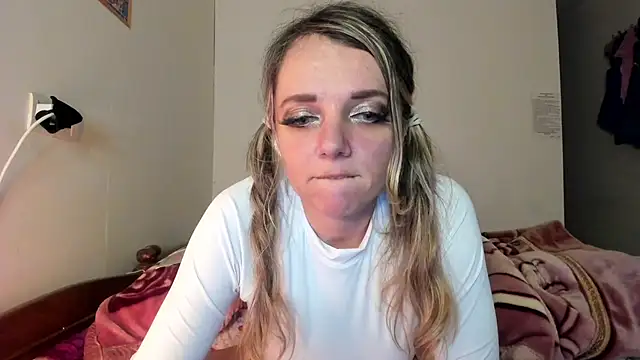 Magnetic_Amy webcam