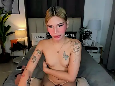 SiennaBlair webcam