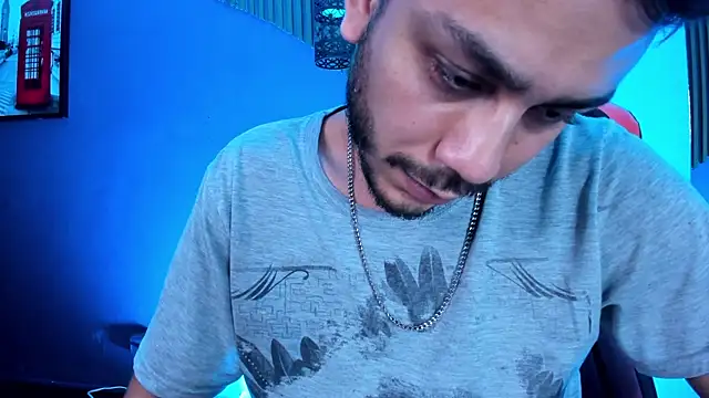 Boss_Domiinator webcam