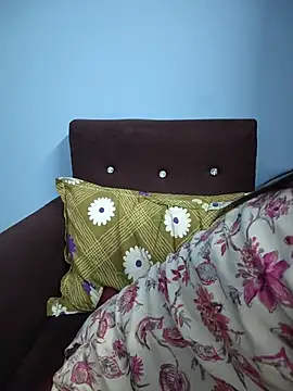 Menaxi_Baby7 webcam