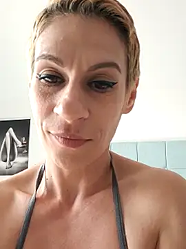 KittyDesiree webcam