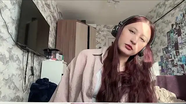 SuzanMoote webcam