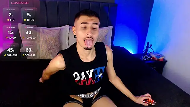 Toyboy_richard webcam