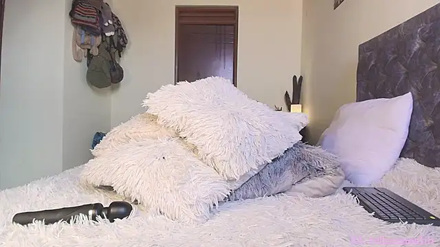 Hairyparadise webcam