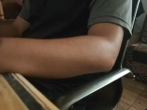 Dominador_Absolut webcam