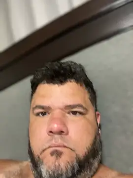 HotDominicanCum webcam