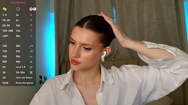 Skinny_Alice Live Web Cam Show