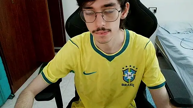 gabrielNovin17cm webcam