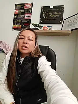 _Dentist-Madisson_04 live cam on StripChat