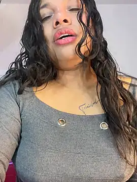 Rashell1_Queen