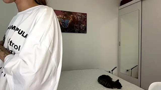 JuliaPierce webcam