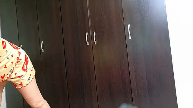 SweetMaddy888 webcam