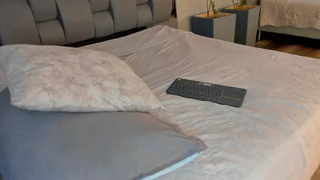 Charlie___Musk webcam