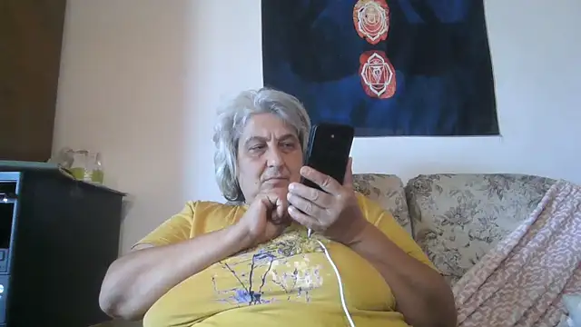 ExquisiteMature webcam