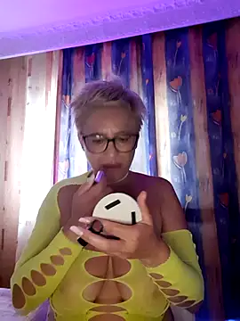 LunaBlaise webcam
