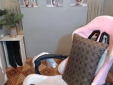 TsVelinda_Monroe webcam
