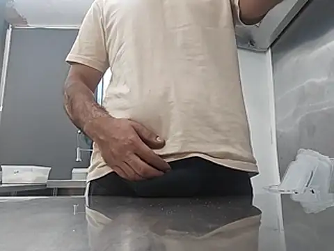 brownskinbull1 webcam