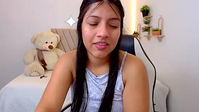zara_cute Live Web Cam Show