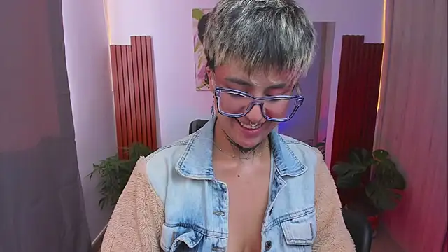 Rebeka-baker webcam