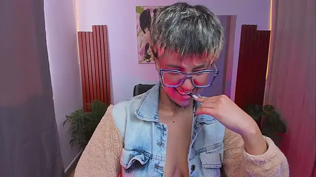 Rebeka-baker webcam