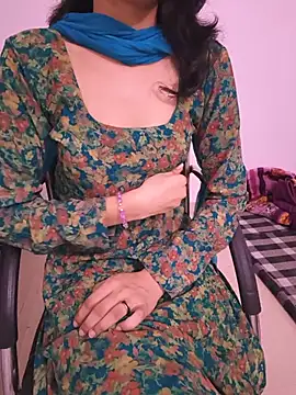 zoya_baby_ live cam on StripChat